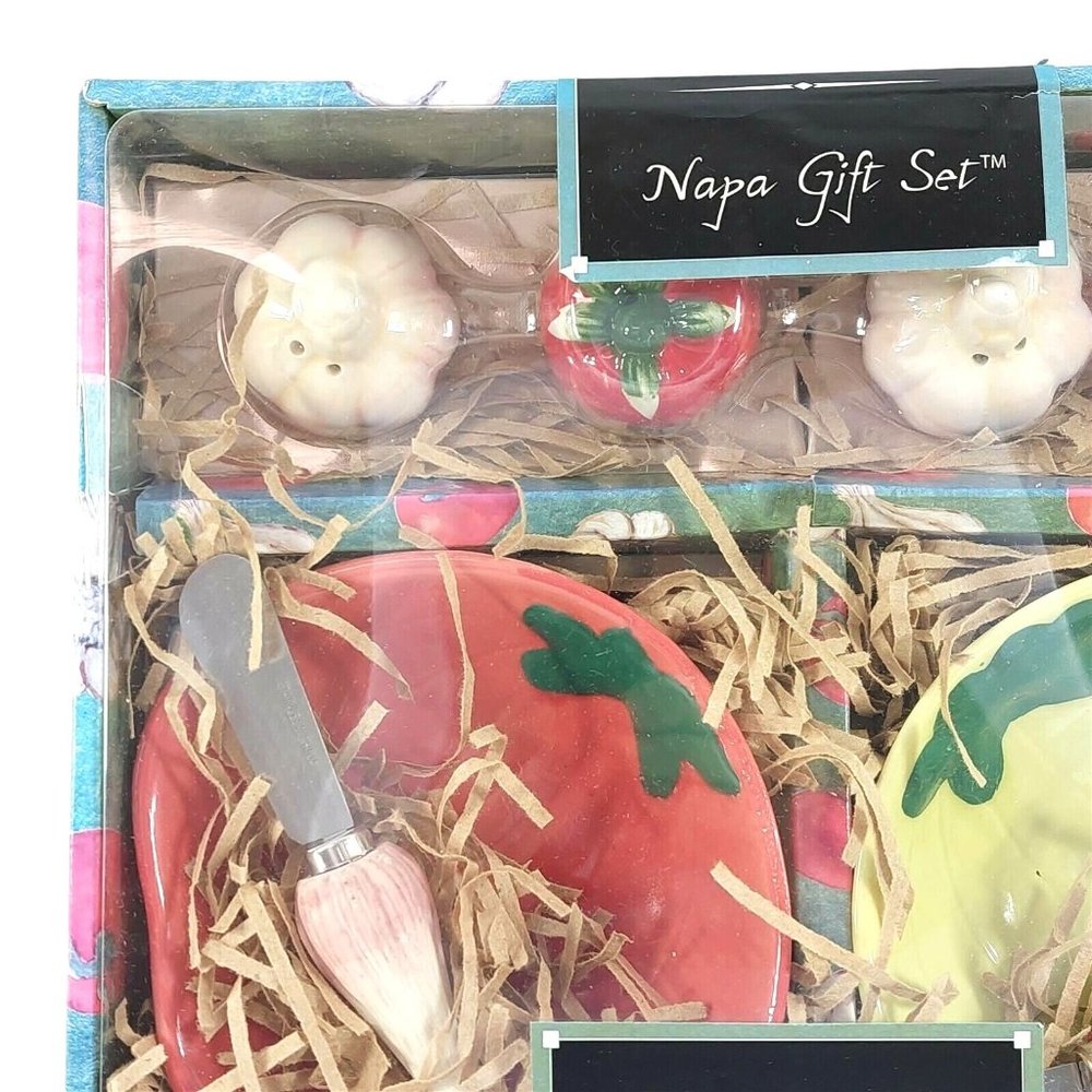 Gift Set Garden Fresh Napa Gift Set Dishes Spreaders Salt Pepper Shakers 8 Piece - Picture 2 of 10